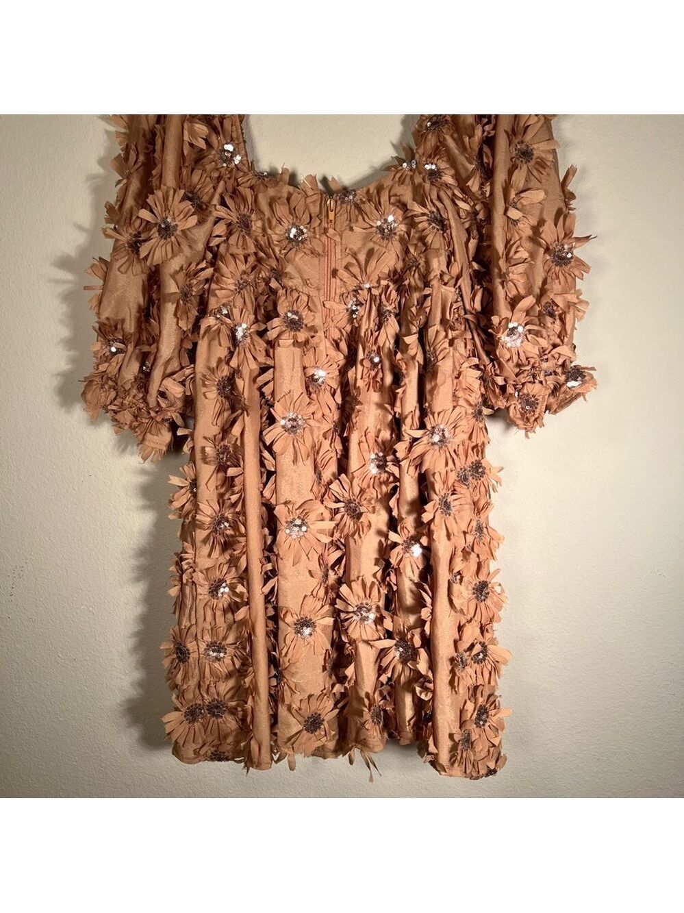 Storia Tan Floral Puff Sleeve Mini Dress - Picture 6 of 12